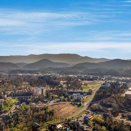 Pinecrest Townhomes-1King-2Queen Unit-Renovated ピジョンフォージ エクステリア 写真
