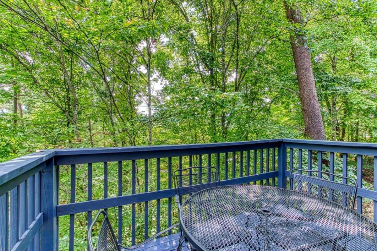 Pinecrest Townhomes-1King-2Queen Unit-Renovated ピジョンフォージ エクステリア 写真